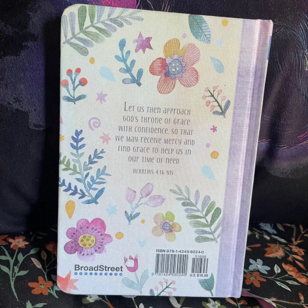 Amazing Grace 365 Daily Devotions Brenna Stockman Floral Hardcover 9781424560240